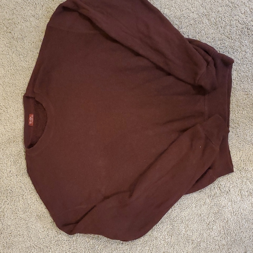 Women's maroon crew neck